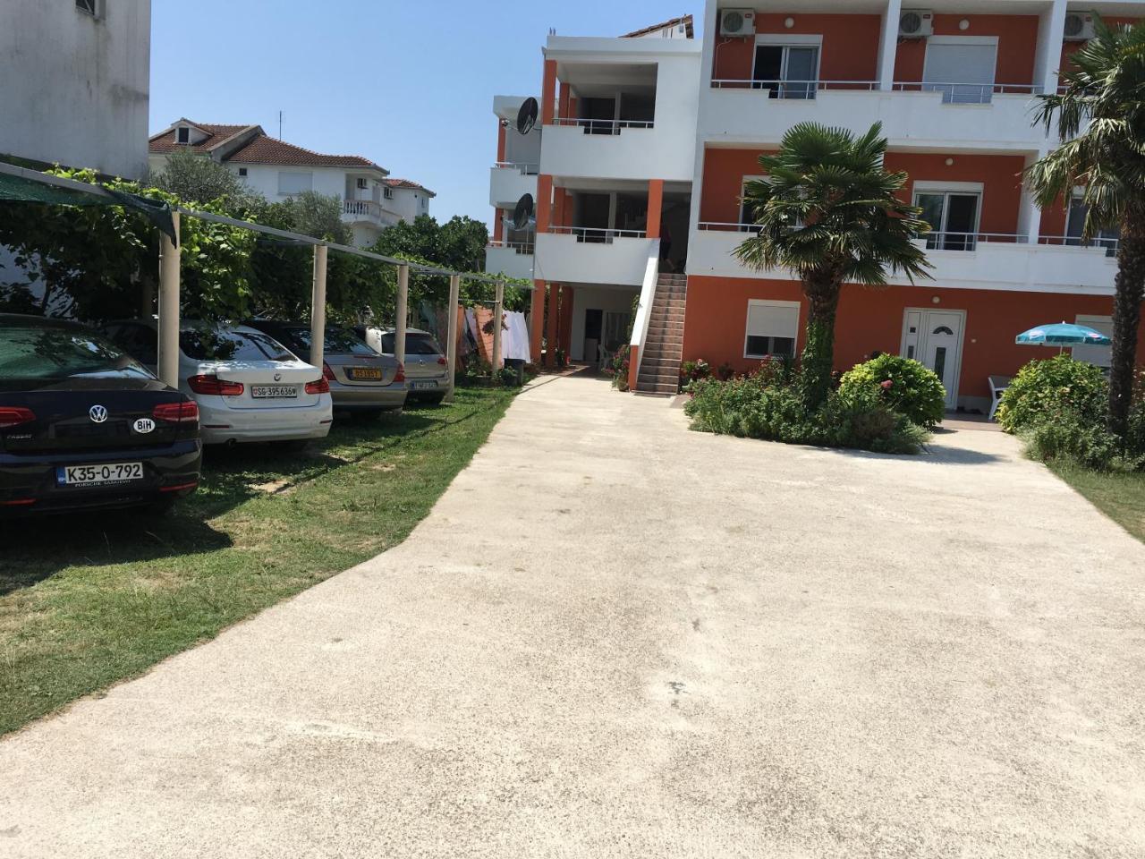 Robi Apartments Ulcinj Exterior photo